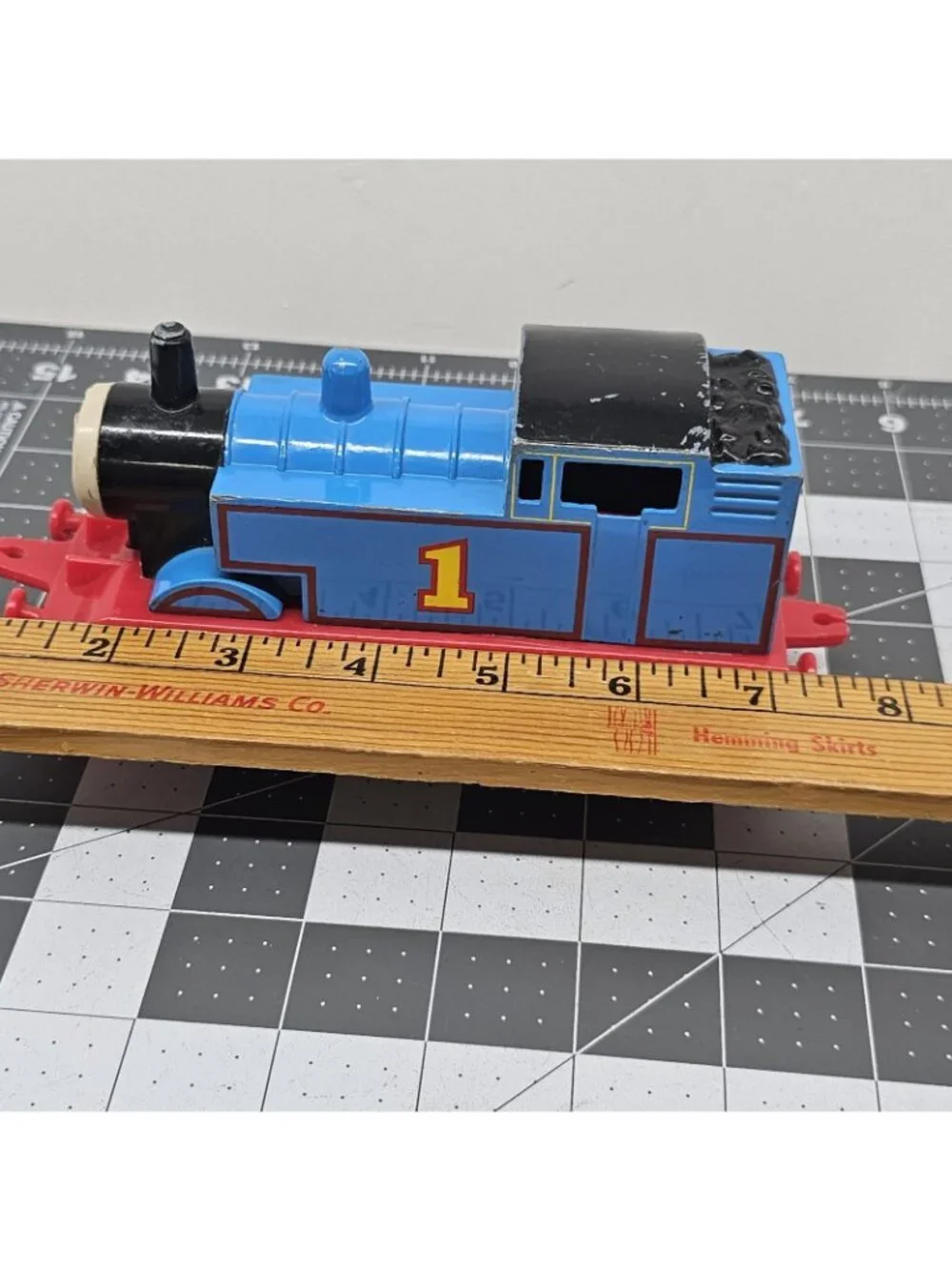 1985 Vtg. ERTL Large Push Along Thomas the Tank Engine Die Cast *Blue & Red